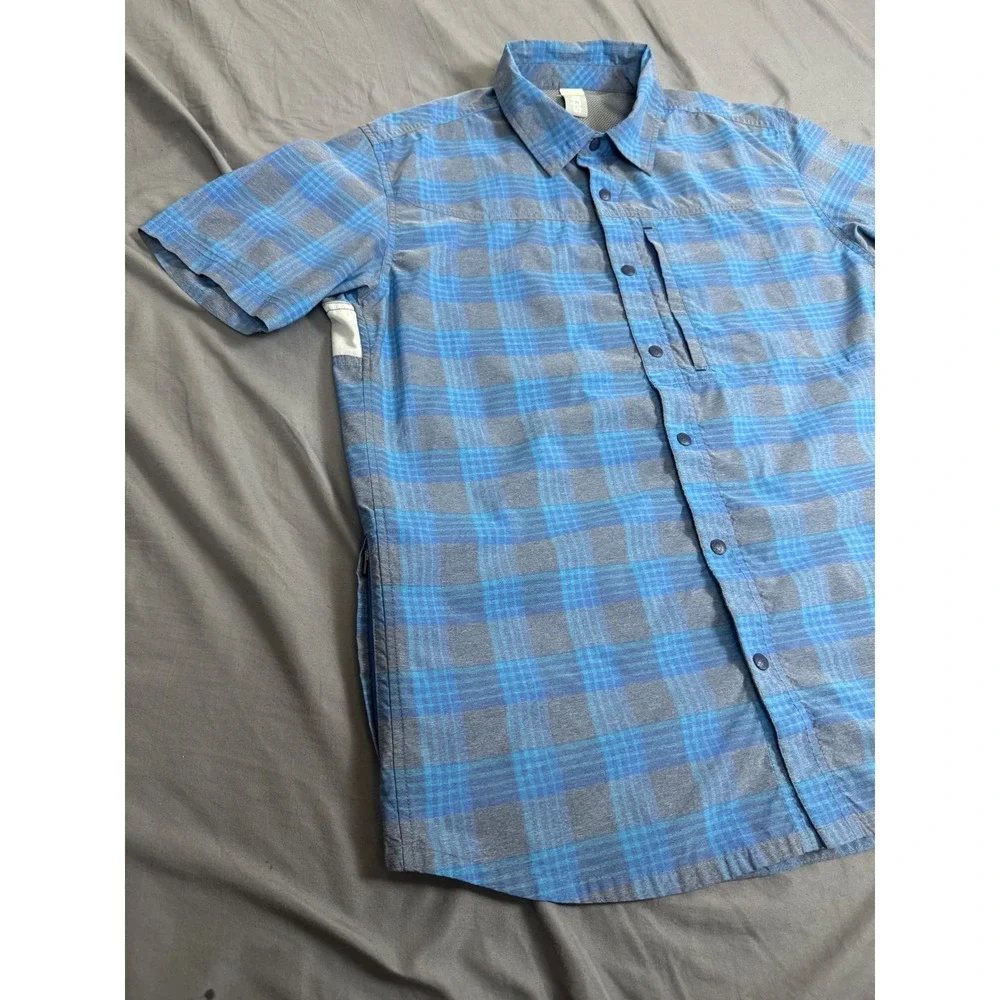 Stio Hagen Trail Shirt Mens‎ Medium Blue Plaid S/S Snap Button UPF 50 Vented